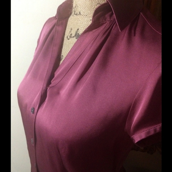 Ann Taylor Dark Pink Short Sleeve Top - Picture 2 of 8